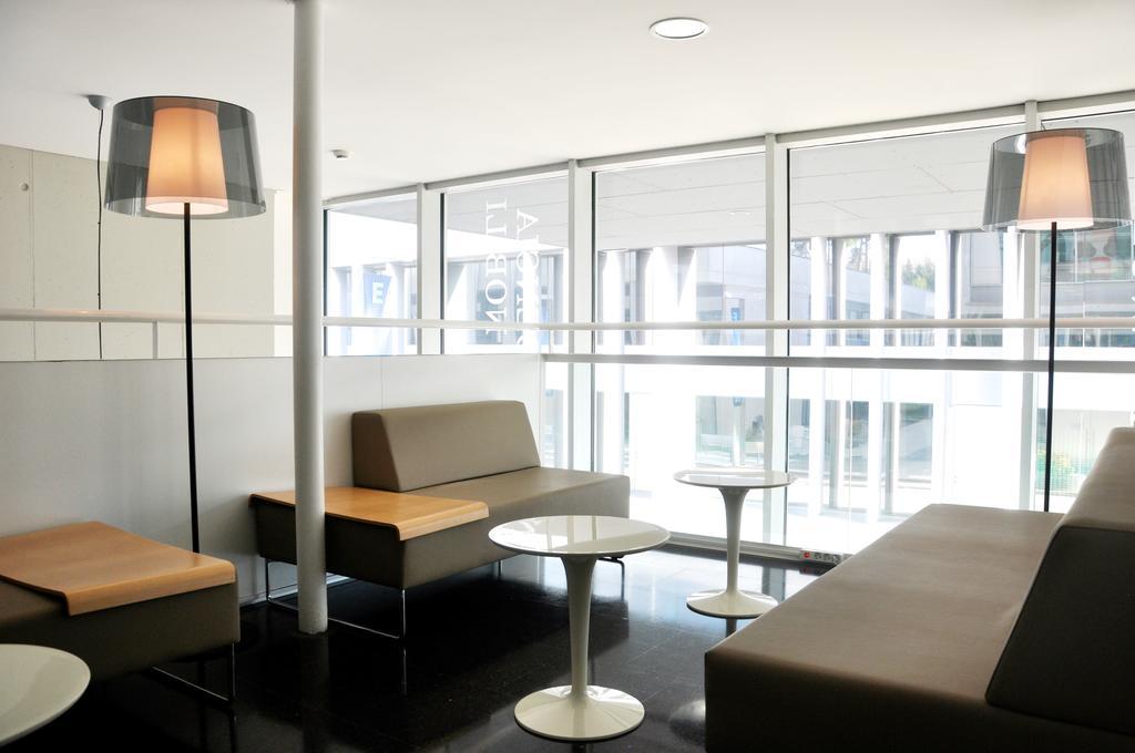 Residencia Universitaria Resa Roberto De Nobili ซันต์กูกัต เดล บาเยส ภายนอก รูปภาพ