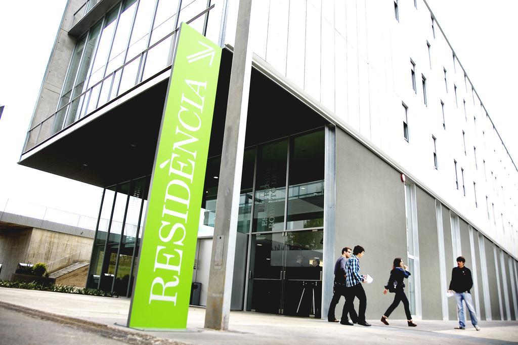 Residencia Universitaria Resa Roberto De Nobili ซันต์กูกัต เดล บาเยส ภายนอก รูปภาพ